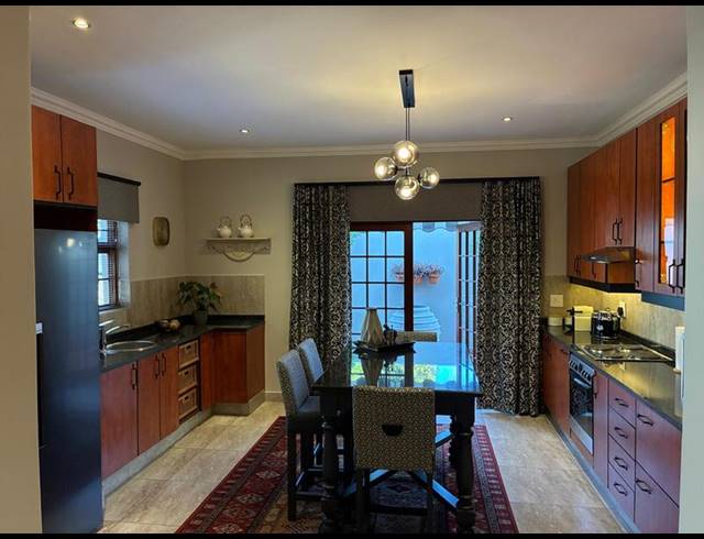 2 BEDROOM PROPERTY TO RENT IN WATERKLOOF RIDGE